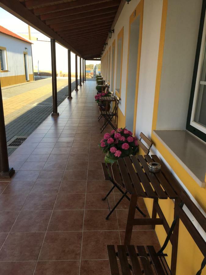 Agro-Turismo Do Roxo Guest House Ervidel Exterior photo